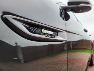 Jaguar XF R-Sport Black idition AWD 2.0 d 132kW