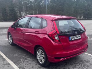 Honda Jazz 1.3 75кВ