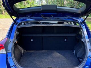 Toyota Auris 1.8 73кВ