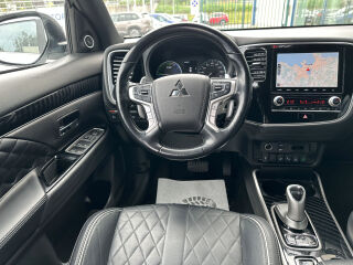 Mitsubishi Outlander PHEV Luxury 4WD 2.4 99kW