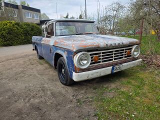 Dodge D200 5.2 V8 122kW