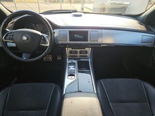 Jaguar XF R-STYLE 2.2 147кВ
