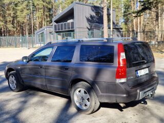Volvo XC70 2.4 R5 D5244T4 136kW