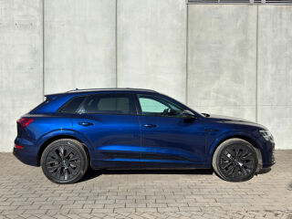 Audi Q8 e-tron 55 quattro S line Exclusive 300kW