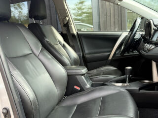 Toyota RAV4 2.2 110kW