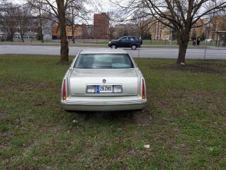 Cadillac DeVille 4.6 V8 205kW
