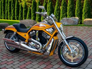Harley-Davidson VRSCSE2 Screamin' Eagle CVO V-Rod 92kW