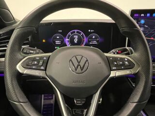 Volkswagen Passat Variant 4Motion R-Line Black Style 142kW