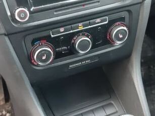 Volkswagen Golf 1.6 77kW