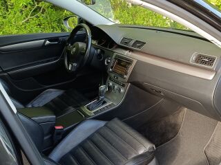 Volkswagen Passat R-line 2.0 130kW