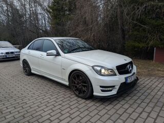 Mercedes-Benz C 350 AMG 3.5 V6 225kW