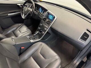 Volvo XC60 Summum 2.0 D4 133кВ