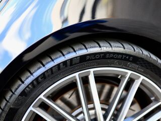 Porsche Panamera Turbo V8 4.0 404kW