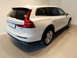 Volvo V60 Cross Country AWD B5 KERS 2.0 184kW