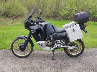 Honda Africa Twin XRV 750 V2