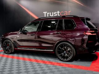BMW X7 Sky lounge M-paket Individual 3.0 250kW