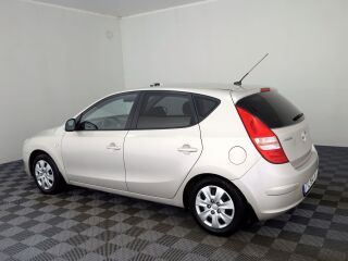 Hyundai i30 Elegance 1.6 90kW
