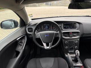 Volvo V40 Momentum 1.6 D2 84kW
