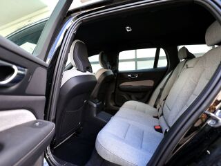 Volvo V60 T8 LONG RANGE Inscription Recharge Plug-In-Hyb 2.0 335kW