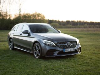 Mercedes-Benz C 200 AMG Line 2.0 110kW