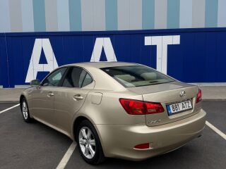 Lexus IS 220 2.2 130кВ