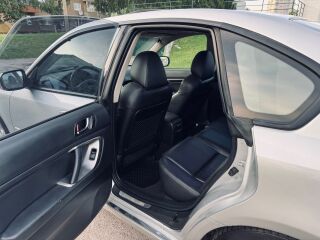 Subaru Legacy Luxury 4x4 3.0 180kW