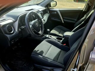 Toyota RAV4 2.5 114kW