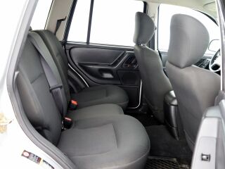 Jeep Grand Cherokee Laredo ATM 2.7 CRD 120kW
