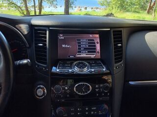 Infiniti FX30 3.0 175kW