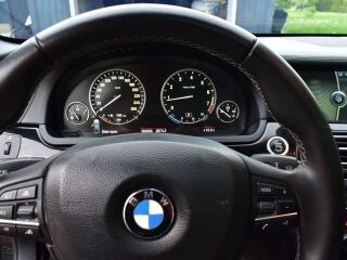 BMW 750 Individual Shadowline 4.4 V8 N63 300kW