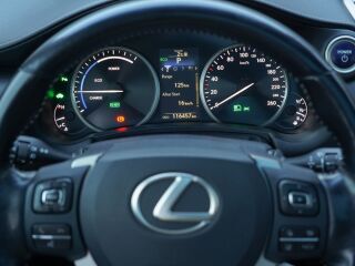 Lexus NX 300h AWD Hybrid Luxury 2.5 R4 16V 145kW