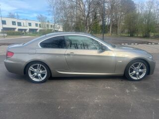 BMW 325 M-Pakett 2.5 R6 N52K 160kW