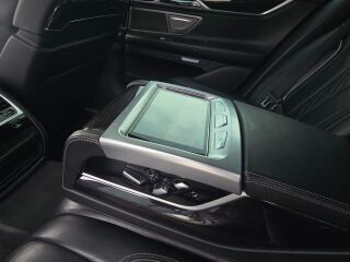 BMW 730 M-Paket Xdrive 3.0 195кВ