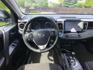 Toyota RAV4 Luxury Plus 2.5 114кВ