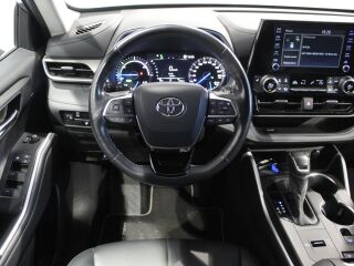 Toyota Highlander Luxury AWD 2.5 140кВ
