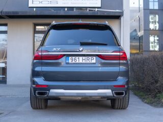 BMW X7 Individual XDrive30D Design Pure Excellence 3.0 195kW