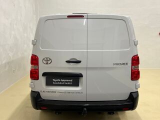 Toyota ProAce Professional Plus 106kW