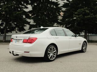 BMW 730 3.0 180кВ