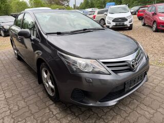 Toyota Avensis Linea Terra 1.6 97kW