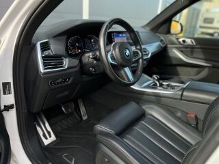 BMW X5 M-Sportpakett Facelift 3.0 195кВ