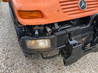 Mercedes-Benz Unimog U400 130кВ