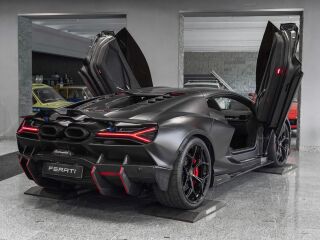 Lamborghini Revuelto HPEV 6.5 V12 607кВ