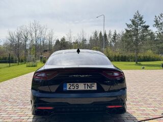 Kia Stinger GT2 3.3 V6 272kW