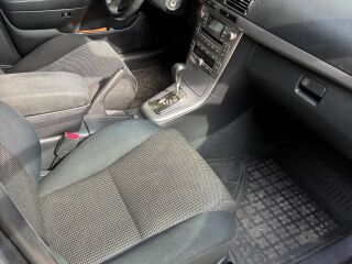 Toyota Avensis 2.0 108kW