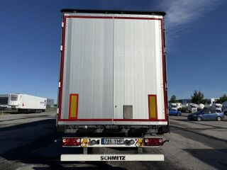Schmitz Semitrailer Curtainsider Standard