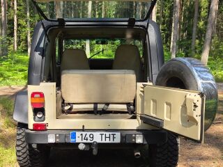 Jeep Wrangler 2.5 4D56T 85кВ
