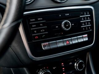 Mercedes-Benz CLA 180 Premium 1.5 80kW