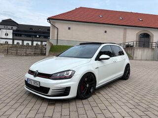 Volkswagen Golf GTI 2.0 R4 236kW