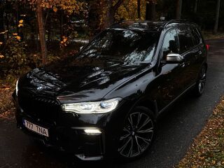BMW X7 M50 3.0 Dark Shadow Edition 294кВ
