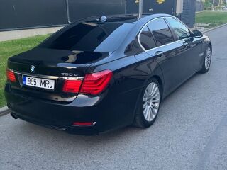 BMW 730 3.0 180кВ